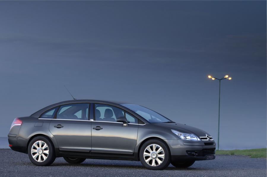  Citroen C4 Sedan 2008 года  (фото 5 из 75)